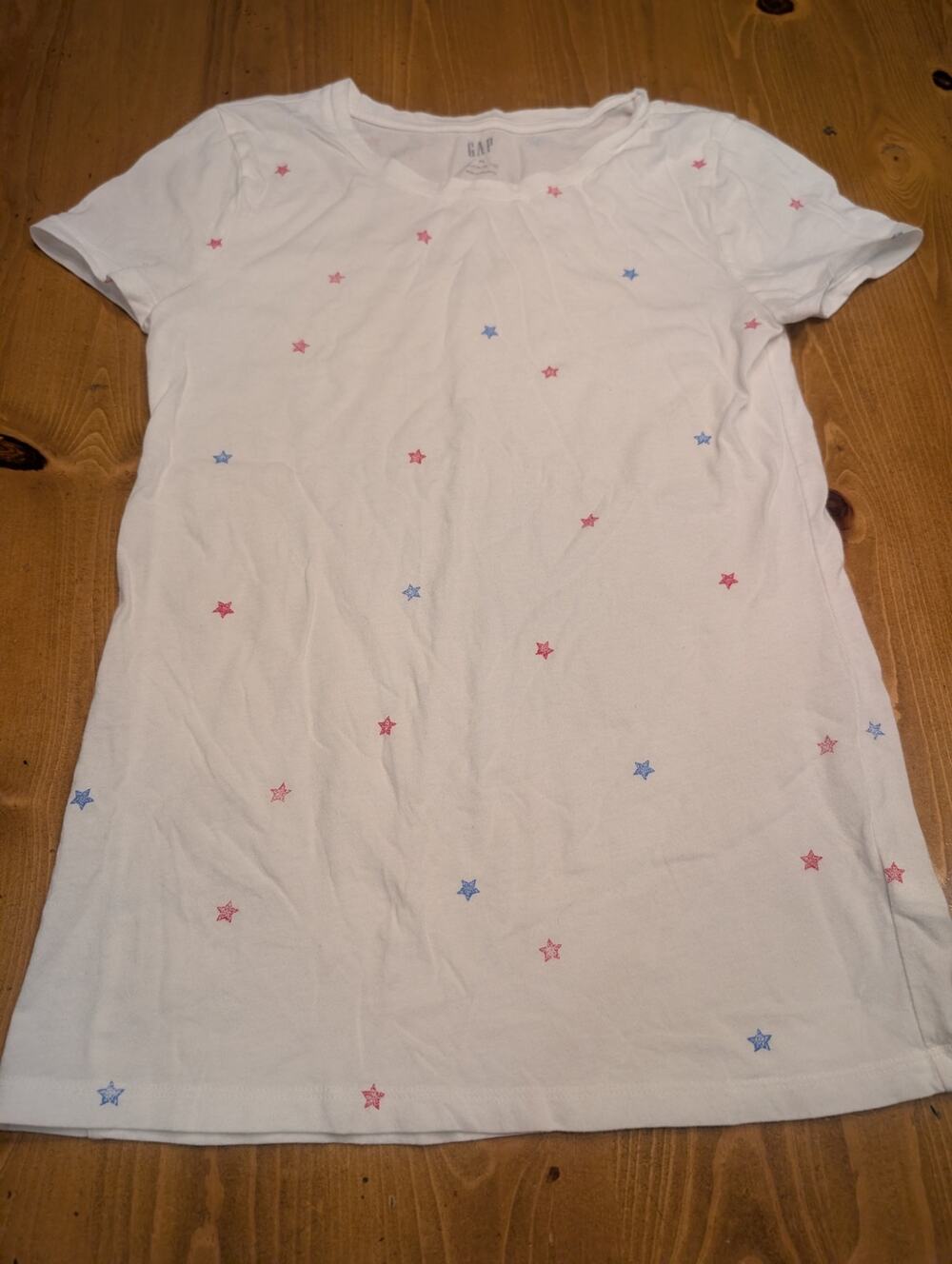 Gap Favorite Tee, White with Blue and Red Stars, NWOT, Women's XS
